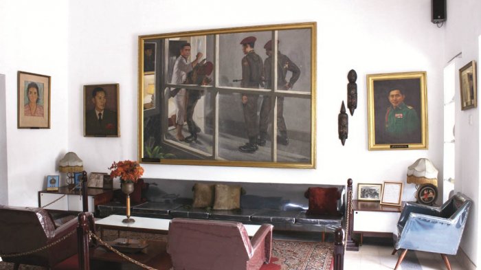 Lukisan Subuh yang Berdarah oleh B.P. Omar di Ruang Tamu / Edi Dimyati / Angkasa / Tribun News